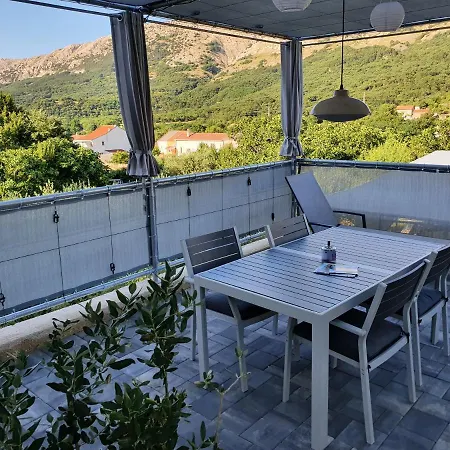 Relax House Rosemary