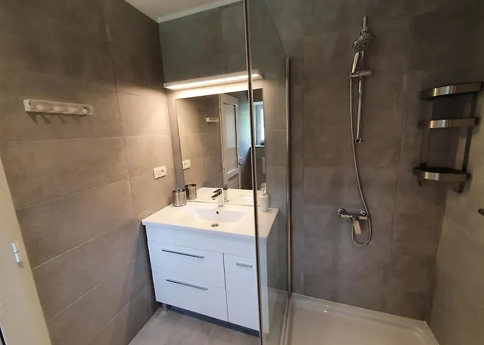 Relax House Rosemary