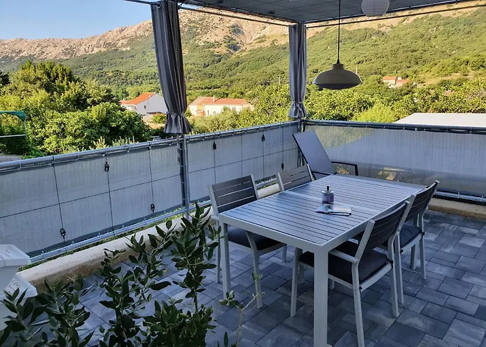 Relax House Rosemary